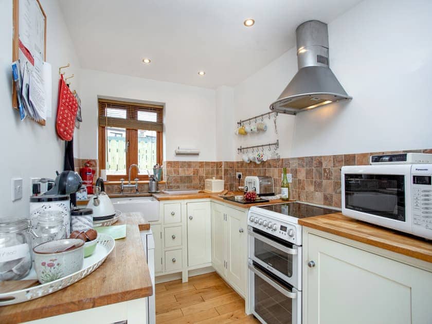 Kitchen | Candles Cottage, Cubert, near Newquay