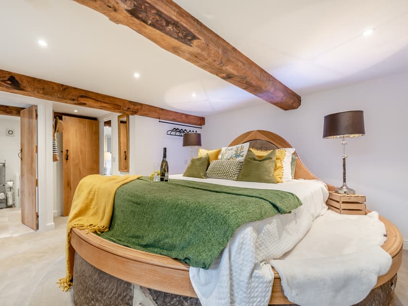 Double bedroom | Jinney Ring, Ocle Pychard