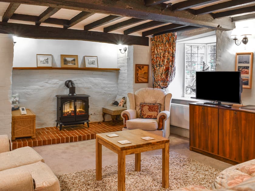 Living area | Smugglers Cottage, New Milton