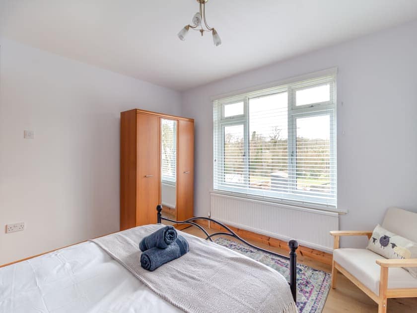 Double bedroom | Ty Cwtch, Seven Sisters Neath, near Swansea