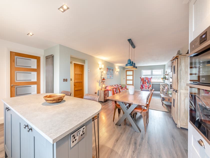 Kitchen area | Wynmine Cottage, Quebec