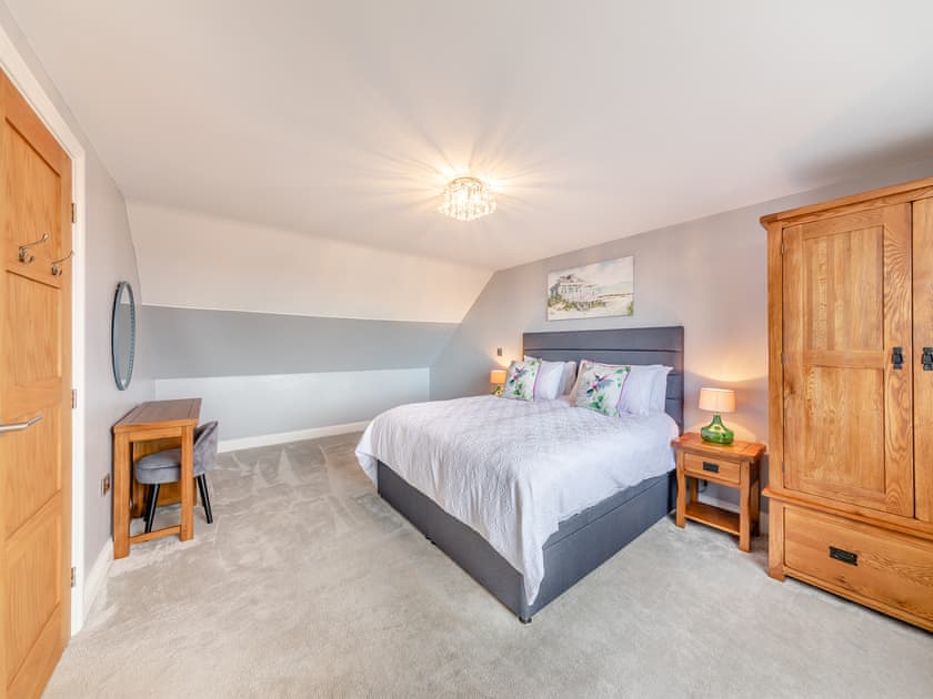 Double bedroom | Wynmine Cottage, Quebec