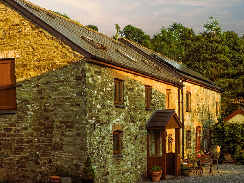 Exterior | Mill Cottage - Pendegy Mill, Llanybri, near Carmarthen