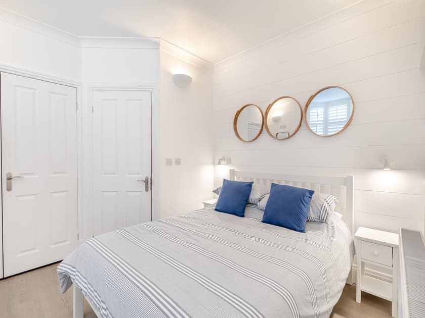 Double bedroom | 5 Vista Apartments, Goodrington, near Paignton
