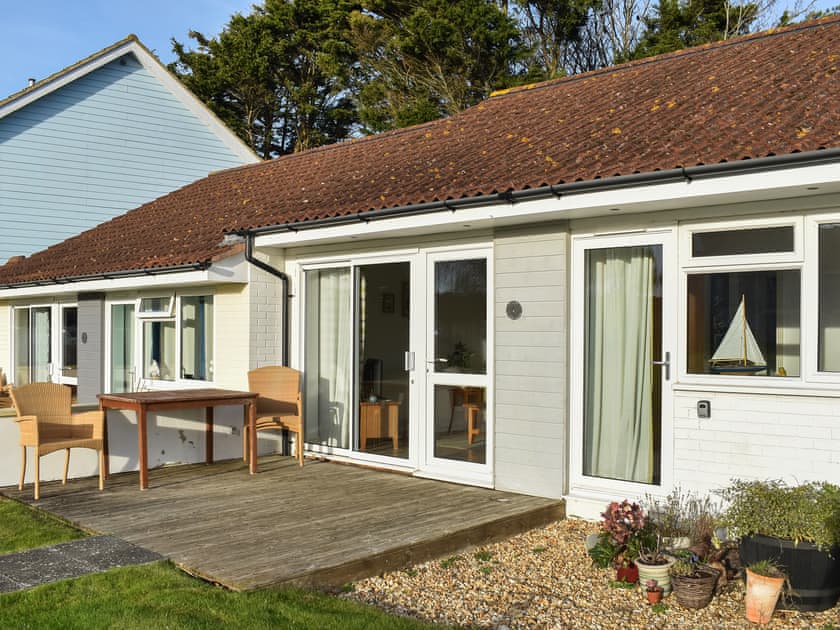 Exterior | Cape 4, Norton