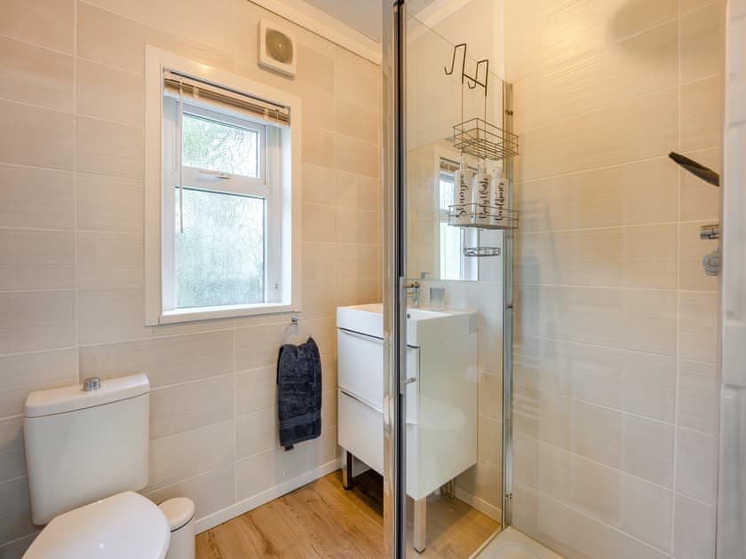 Shower room | Winton, Bembridge