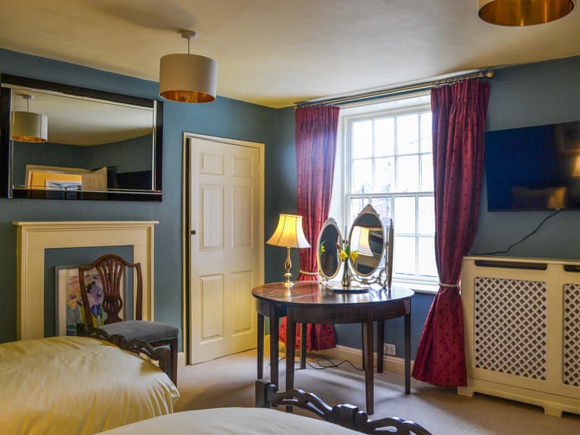 Twin bedroom | Craven House, Bridlington