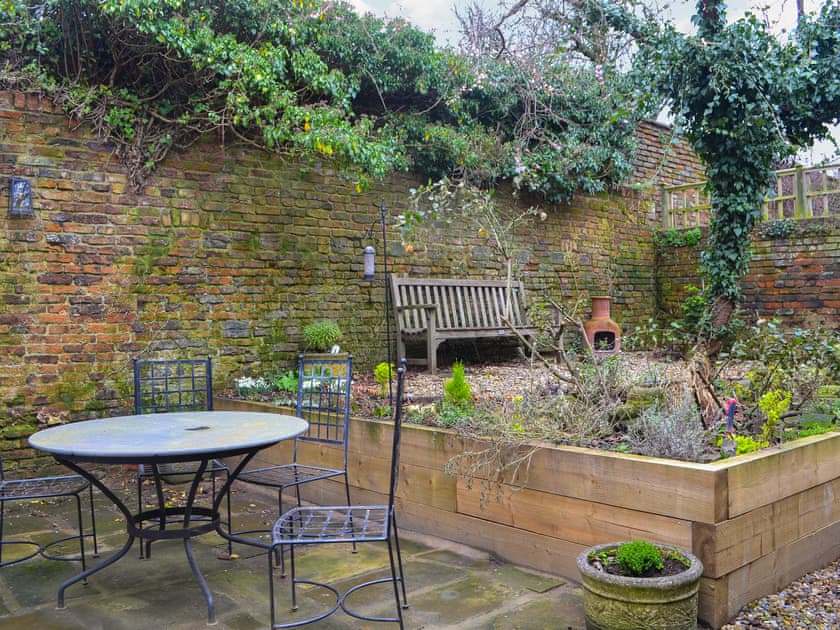 Sitting-out-area | Craven House, Bridlington