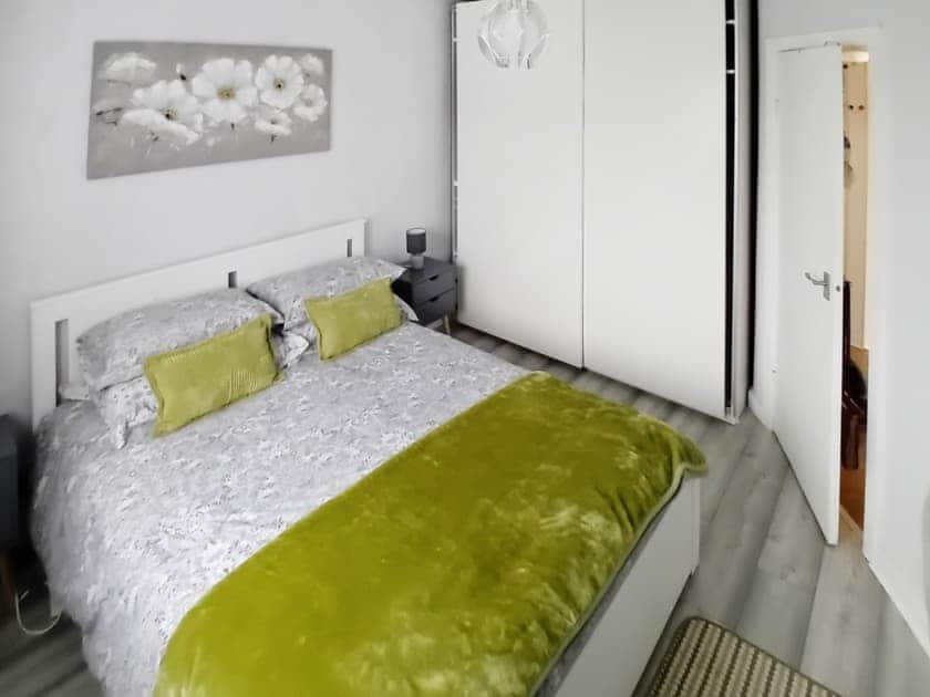 Double bedroom | Llys Llewellyn, Kinmel Bay, near Rhyl
