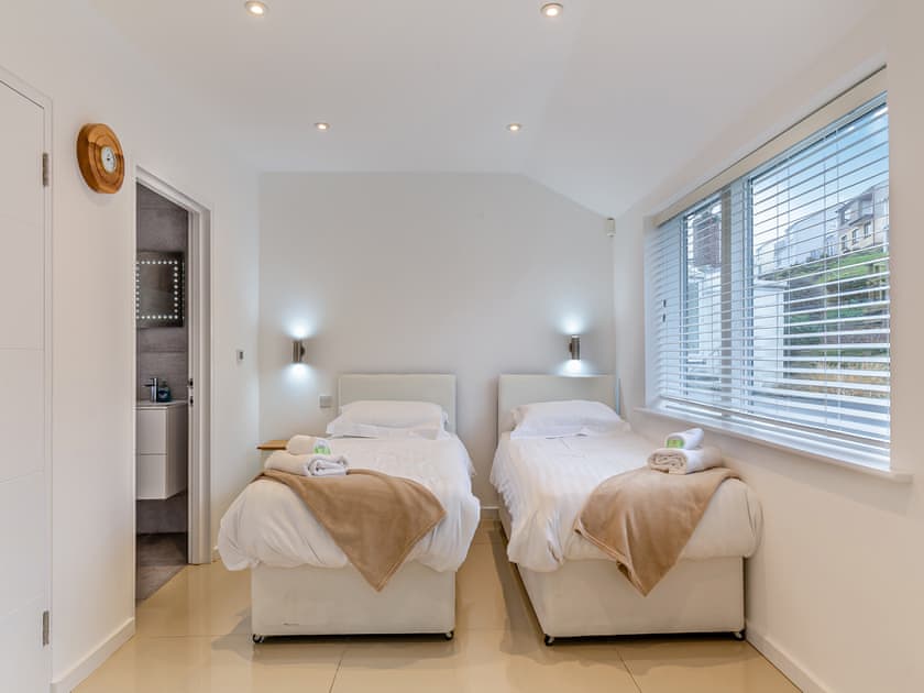 Twin bedroom | Seascape, Polruan, near Fowey