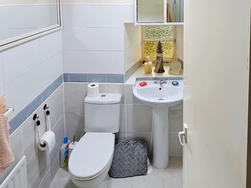 Bathroom | Tigh na Maraiche, Isle of Jura