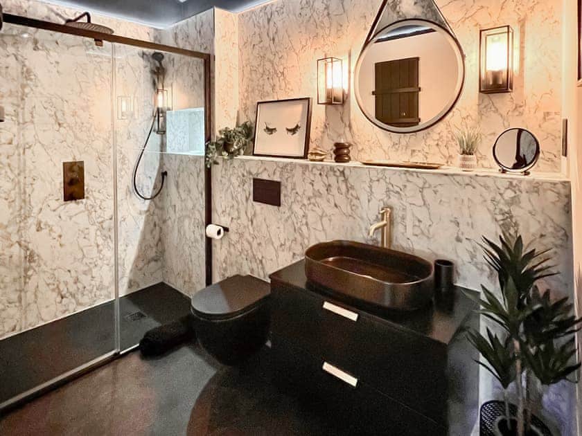 Bathroom | Rosie Cottage, Fowey