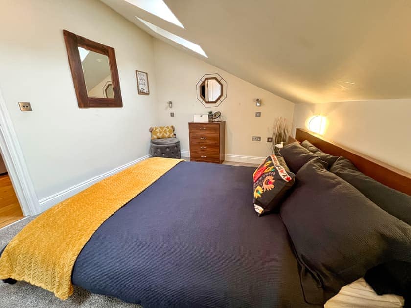 Double bedroom | Rosie Cottage, Fowey