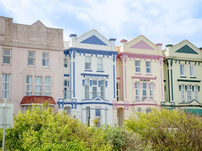 Exterior | Mermaids View - Sunnybeach Holiday Apartments, Paignton