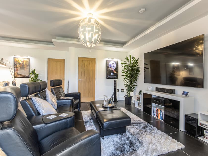 Living room/dining room | The Paddocks Retreat, North Thoresby