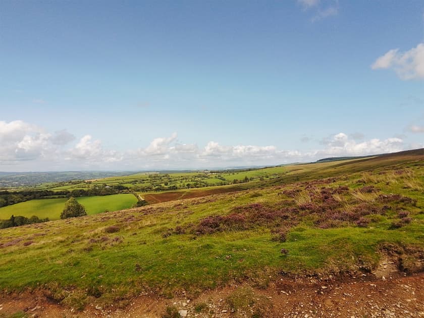 Exterior | Ty Tarw - Cwmiar Holiday Cottages, Llanllwni