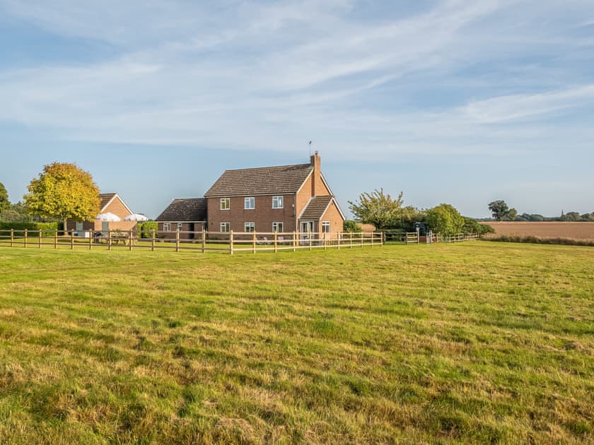 Exterior | The Lake House, Tattingstone, near Ipswich