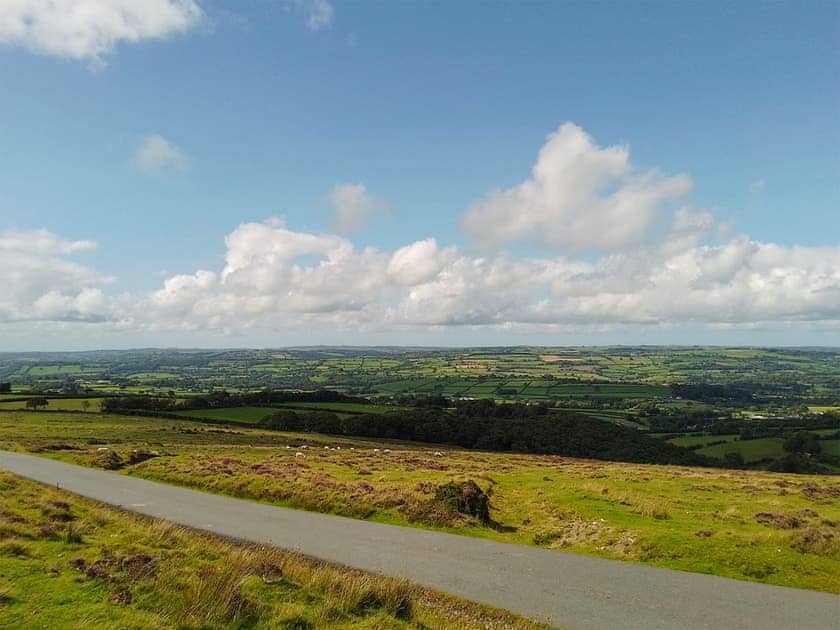 Exterior | Ty Ceffylau - Cwmiar Holiday Cottages, Llanllwni