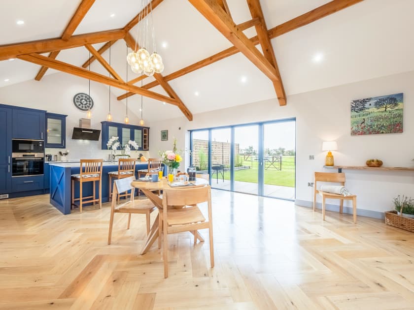 Open plan living space | The Milking Parlour, Henley, near Ipswich