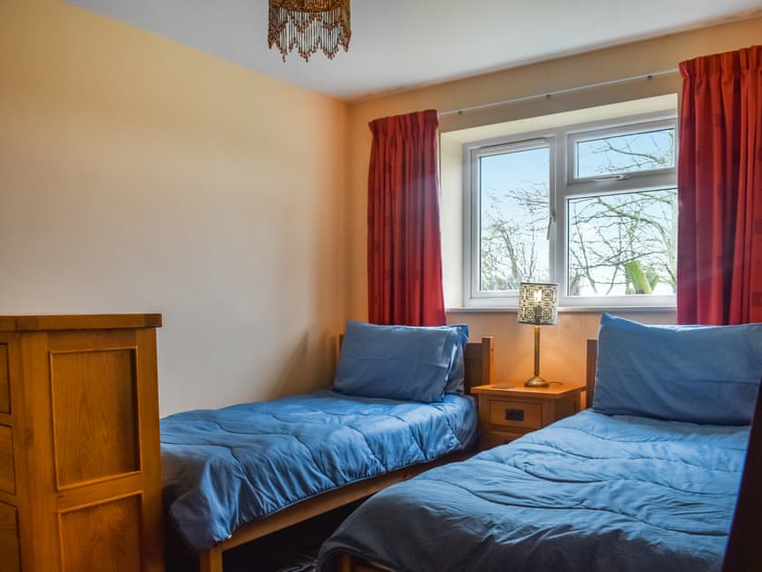 Twin bedroom | The Stables, Wicken