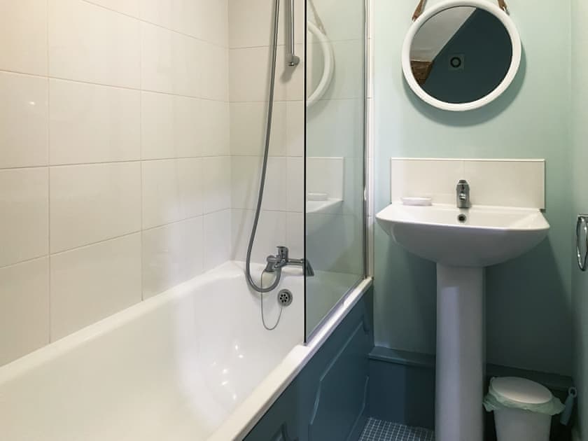 Bathroom | Jasmine Cottage - Brookfarm Cottages, Middle Mayfield, near Ashbourne