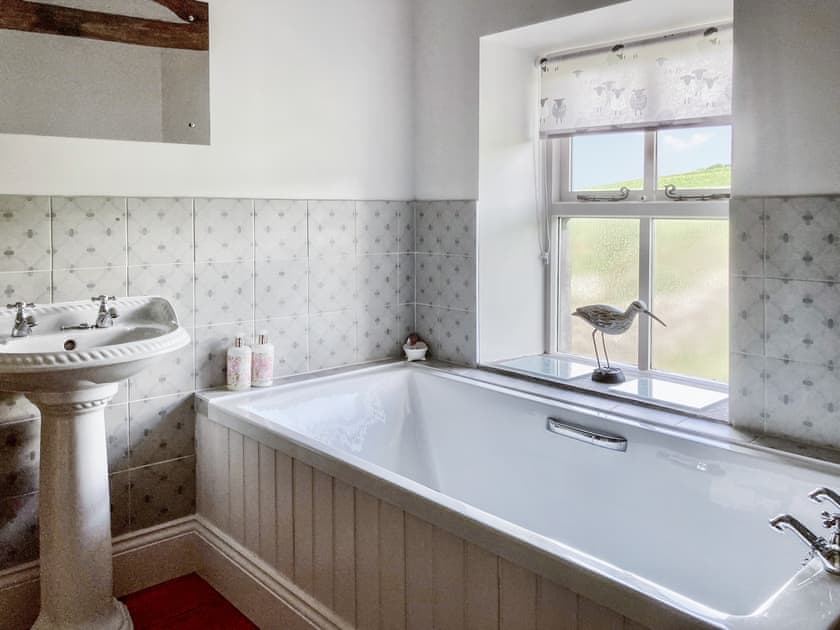 Bathroom | Spoutscroft Cottage, Austwick, near Settle