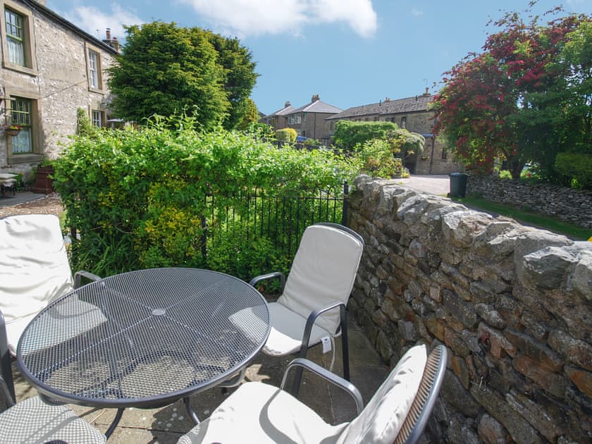 Sitting-out-area | Spoutscroft Cottage, Austwick, near Settle