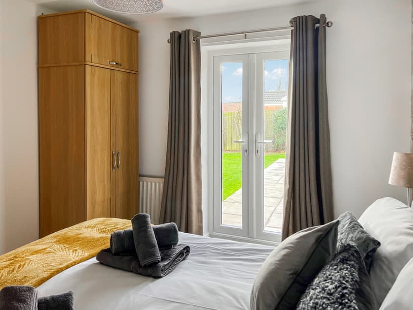 Double bedroom | 21 West Crayke, Bridlington