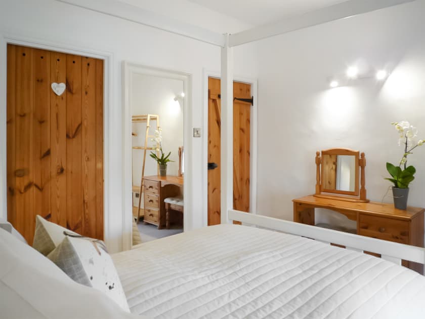 Four Poster bedroom | Riston Barn, Stainforth near Settle