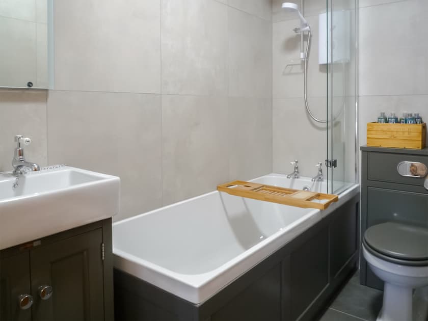 Bathroom | Riston Barn, Stainforth near Settle