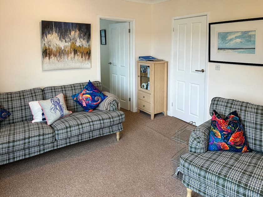 Living area | 9 Dolphin Court, Brixham