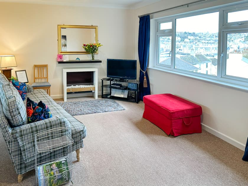 Living area | 9 Dolphin Court, Brixham