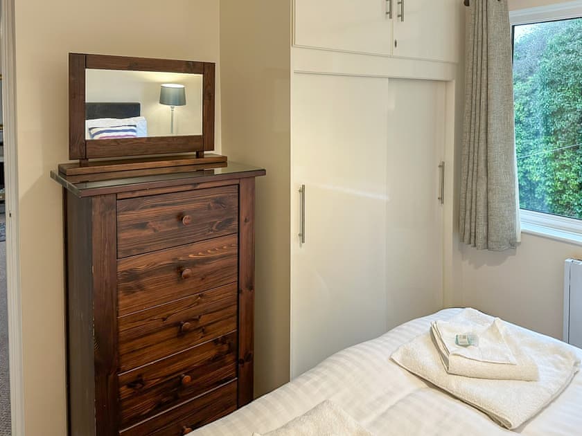 Double bedroom | 9 Dolphin Court, Brixham