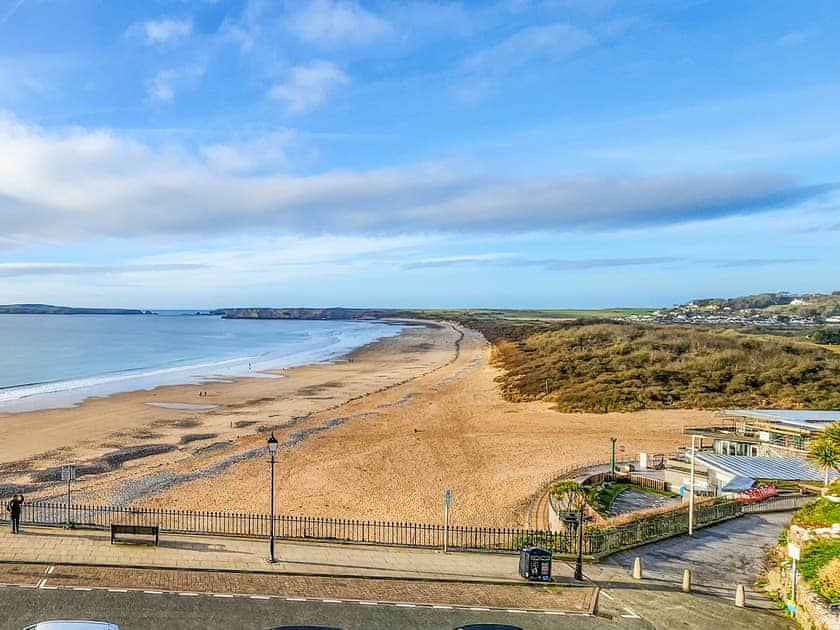 Surrounding area | South Beach View, Tenby