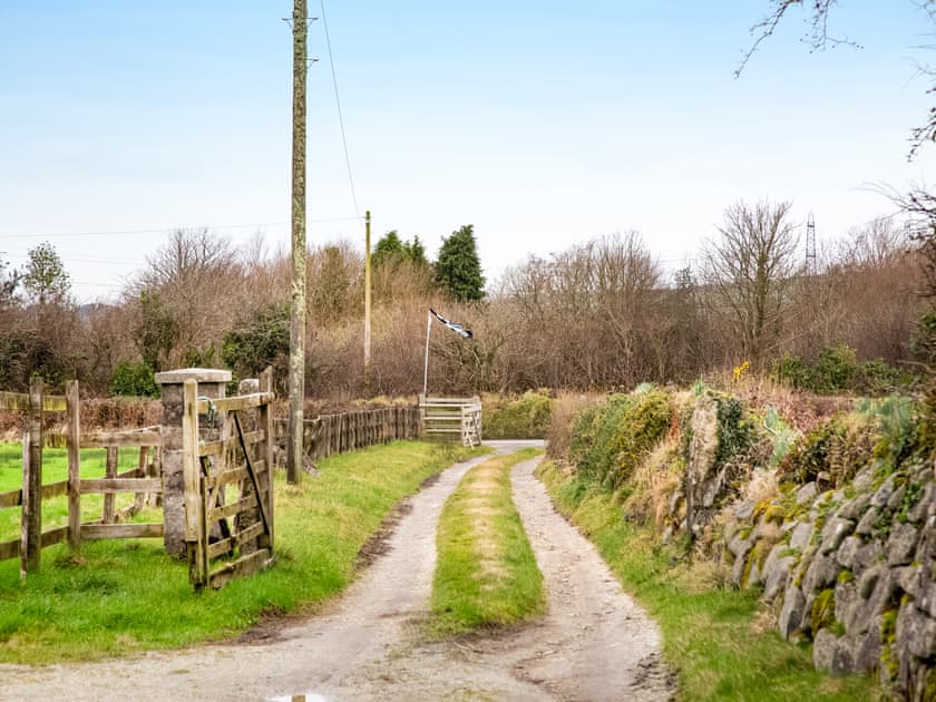 Driveway | Carneggo, St Dennis, near St Austell