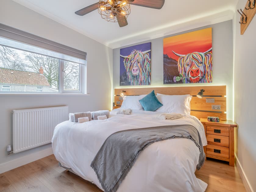Double bedroom | Merriman Lodge, Glastonbury