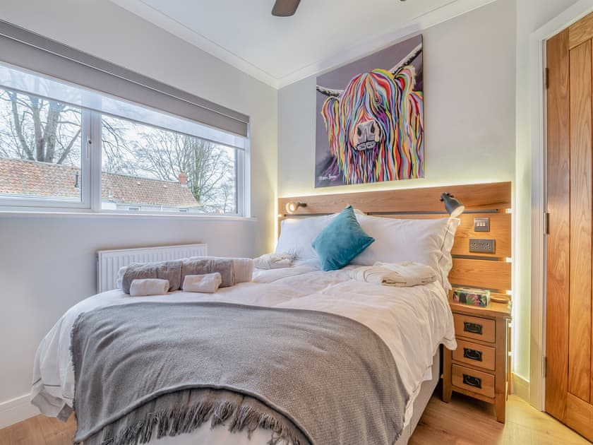 Double bedroom | Merriman Lodge, Glastonbury