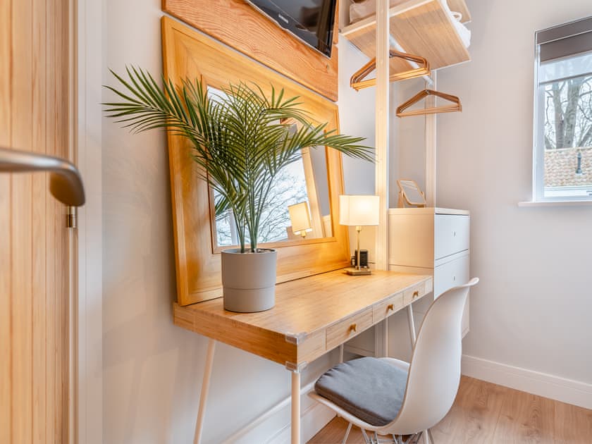 Double bedroom | Merriman Lodge, Glastonbury