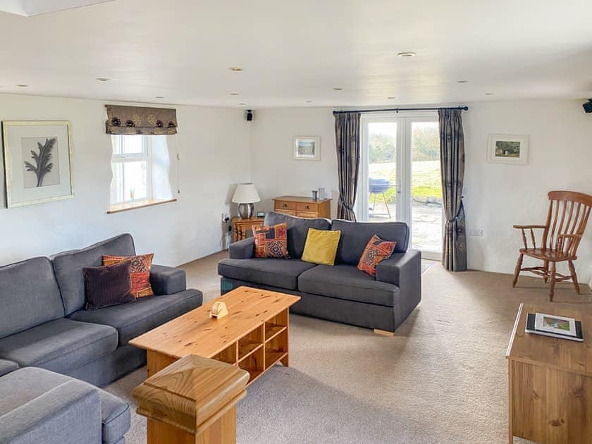 Living area | Sgubor Wennol Ty Du, Llannor, near Pwllheli