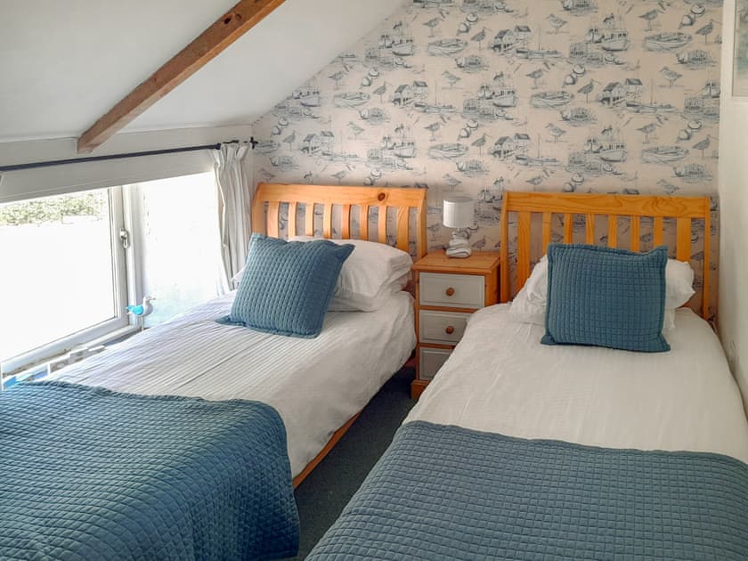 Twin bedroom | Waterside - Chypons Farm, Nancledra, near St Ives