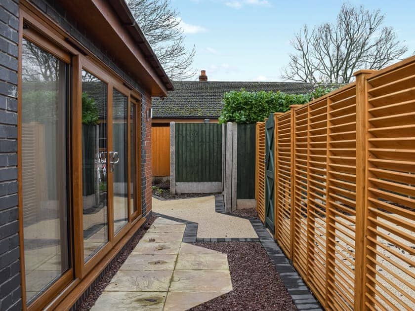 Outdoor area | The Squirrels, Malvern