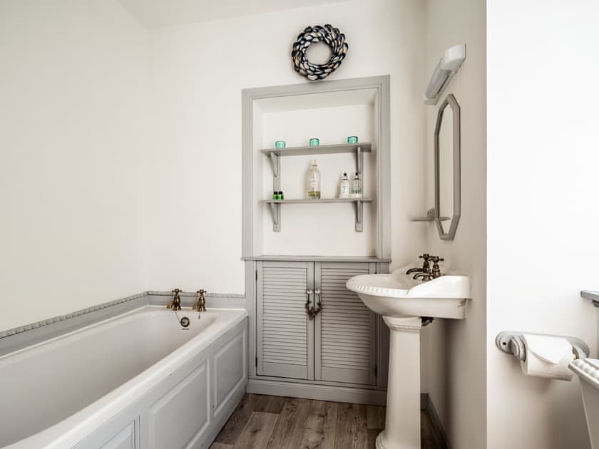Bathroom | The Old Library, Brora