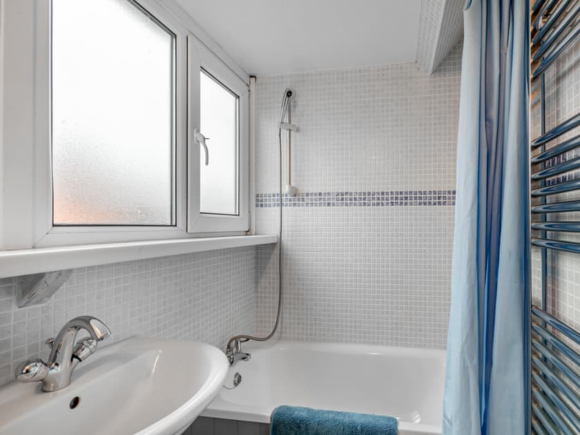 Bathroom | Manderley, Sheringham