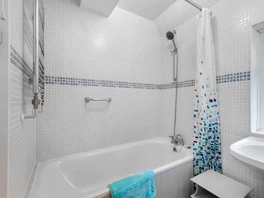 Bathroom | Manderley, Sheringham