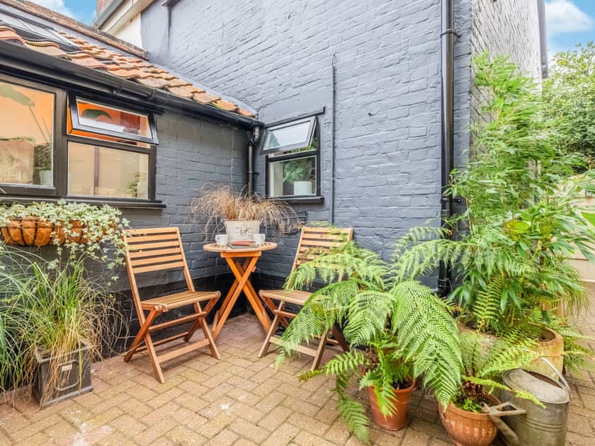 Sitting-out-area | Number Four, Framlingham, near Saxmundham