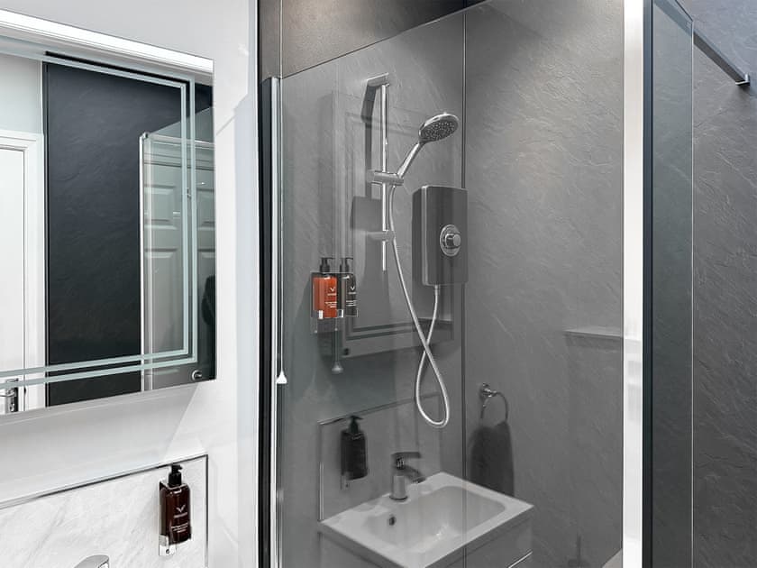 Bathroom | Cleet’s Retreat, Seahouses