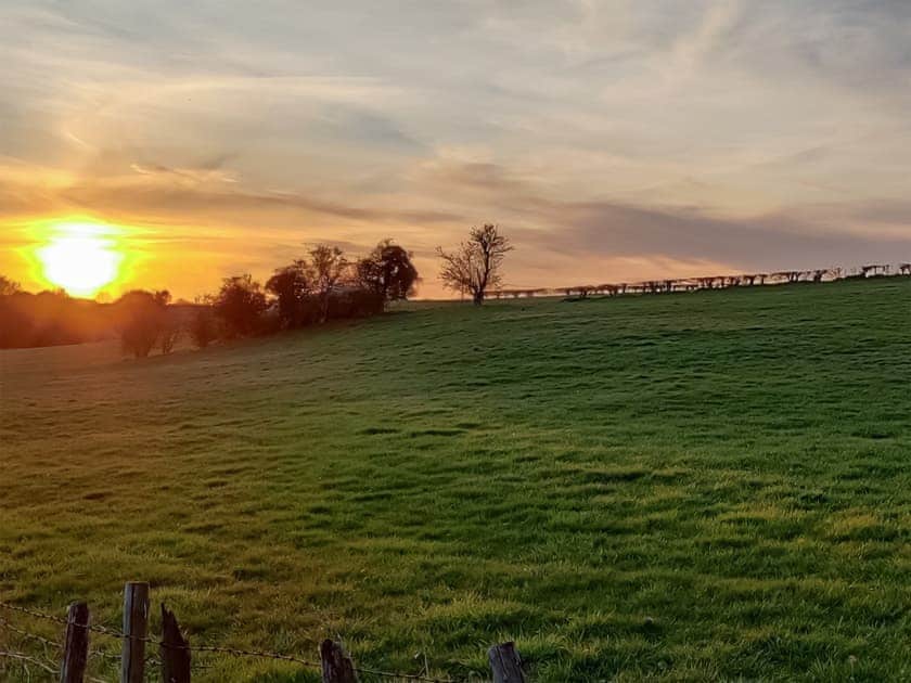 Surrounding area | Litet Hem, Collingbourne Ducis, Marlborough