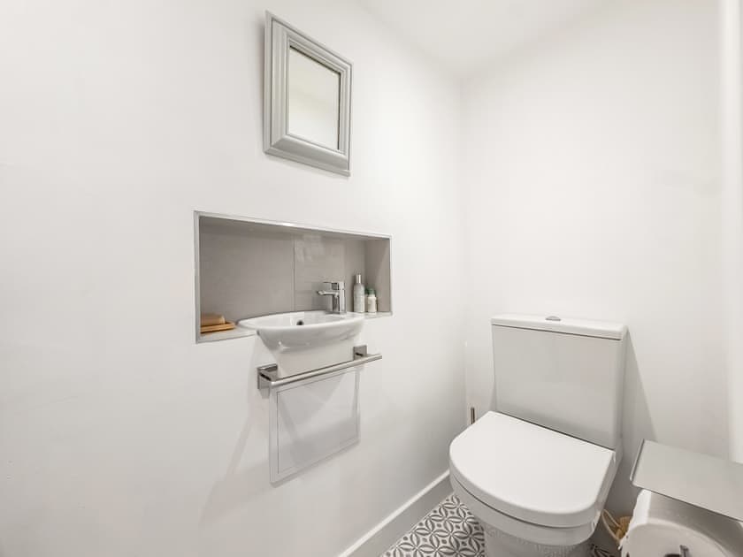 Bathroom | Yew Tree Barn, Higham