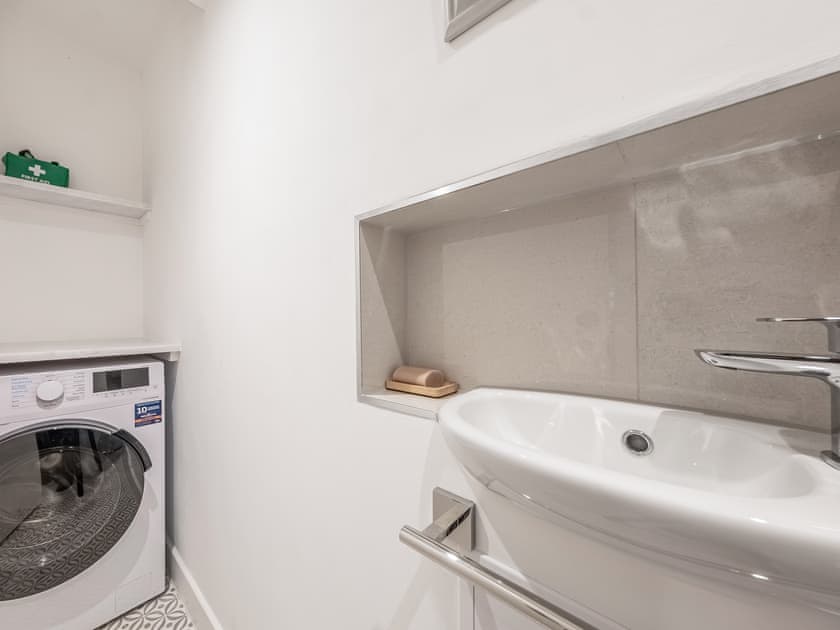 Bathroom | Yew Tree Barn, Higham