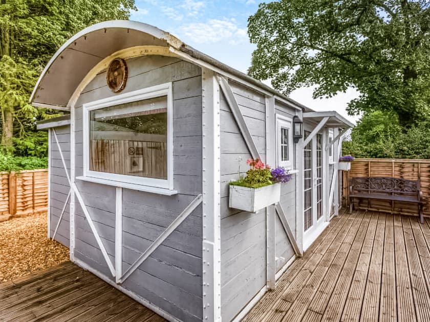 Exterior | Gwyneth’s Haven - Llwynhelig Holidays, Llwynhelig